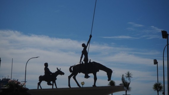Monumento a Cervantes de Mar del Plata
