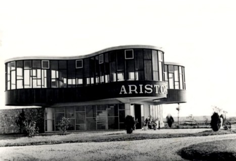 Parador Ariston: la joya de Marcel Breuer en "La Feliz"